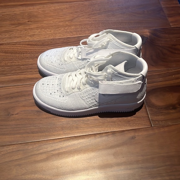 Nike Air Fly Knit Shoes - Picture 3 of 5